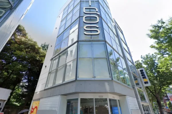 【東京駅一番街】最寄りの無料喫煙所3ヶ所 | VapePenZone Japan IQOS ストア 原宿 在庫