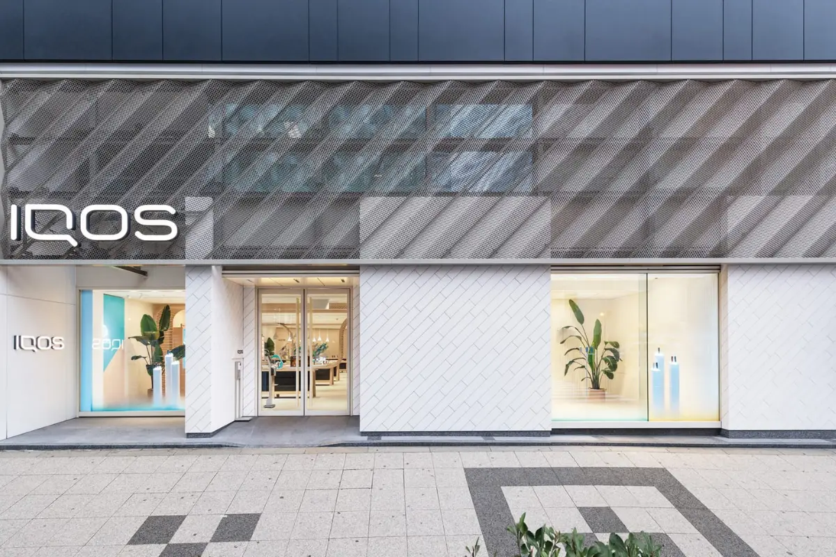 IQOS ストア 心斎橋 - 【西日本最大級の店舗 】 IQOS 大阪限定 | VapePenZone Japan IQOS ストア 心斎橋 Shinsaibashi