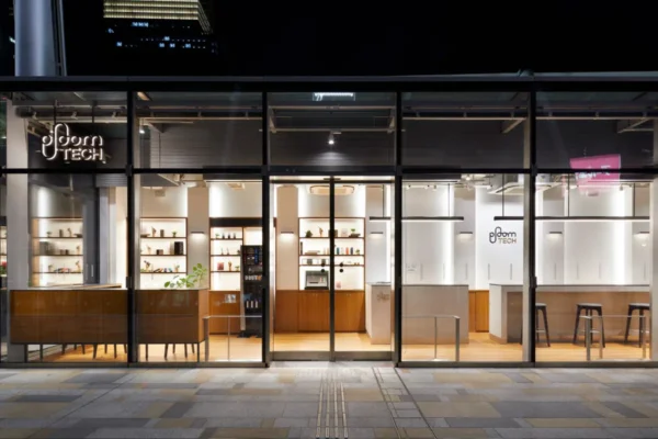 【東京駅一番街】最寄りの無料喫煙所3ヶ所 | VapePenZone Japan Ploom Shop 東京 | プルームショップ 東京駅から徒歩1分